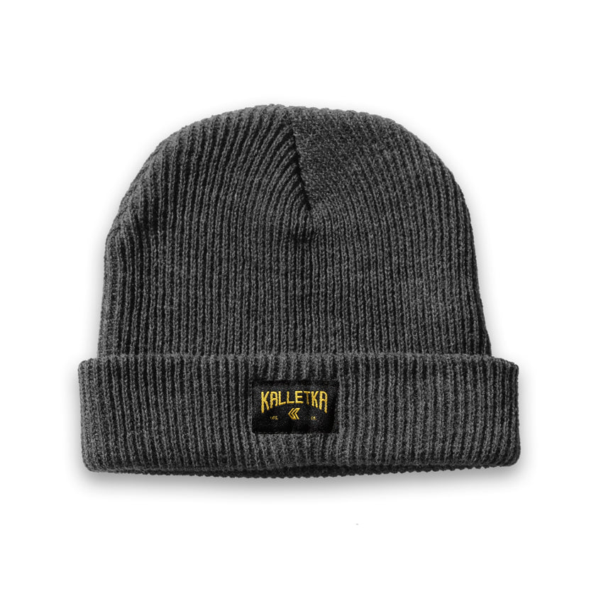 Kalletka Arch Label Beanie in Charcoal