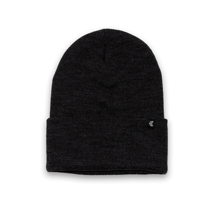 Minimal Black Label Kalletka Beanie in Black